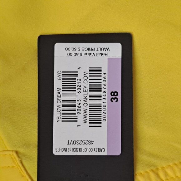 Oakley Mens Board Shorts NWT - Picture 7 of 9